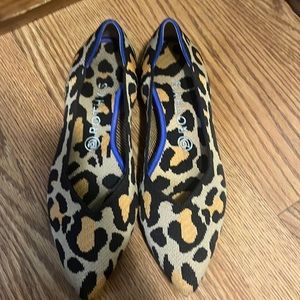 Leopard print Rothy’s pointed flats